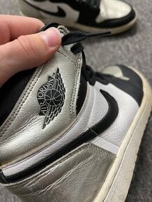 Nike Air Jordan 1 silver