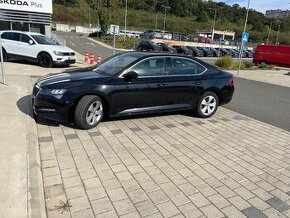 Škoda Superb 2022, 84 000 km