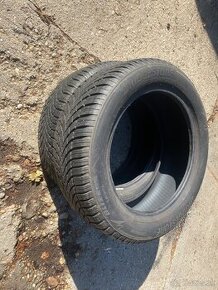 Bridgestone blizzak 215/55 R17 2ks