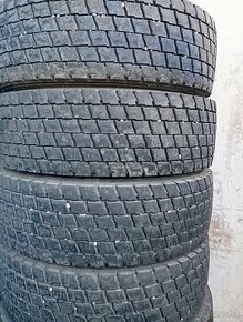 285/70 R19,5 Road X / záberové