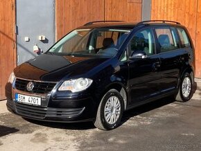 VOLKSWAGEN TOURAN 2,0 TDi DSG