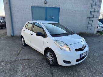 Toyota yaris 1.0 vvti