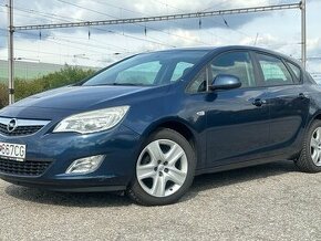 Opel Astra 1.4 Turbo 140k Enjoy