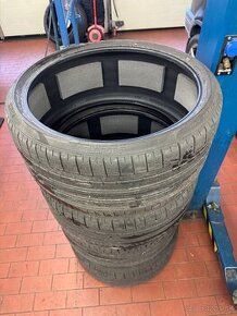 Pneu Pirelli P Zero, 285/30/ZR22 101 Y