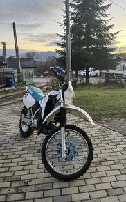 Yamaha 125 DT