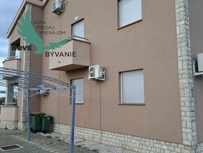 Apartmán so záhradou vo vyhľadávanej lokalite v Zatone