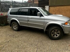 Mitsubishi Pajero 2.5TD Sport Lacne Diely