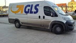 Kurier GLS,Levice