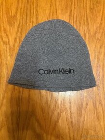 Calvin Klein ciapky na zimu