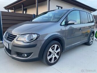 Predám Volkswagen Touran 2.0 tdi 103kw 2008