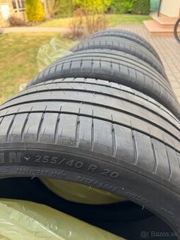 Predám MICHELIN PILOT SPORT EV 255/40 R20