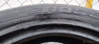 Predám 4ks letné gumy 275/45 R20 2017 Continental