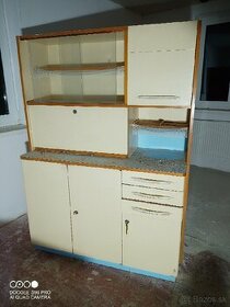 Starý kredenc, kuchynský nábytok - 1