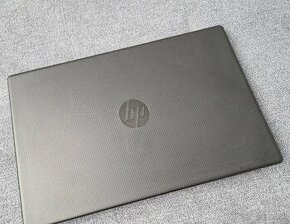 HP Notebook 15-fd0778nc 15,6" 150 €