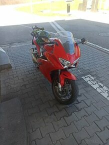 Honda VFR 800