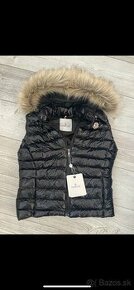 Vesta Moncler