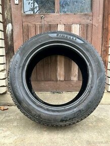 Zimné peumatiky 235/60 R18