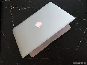 Macbook Air 13-palcový notebook