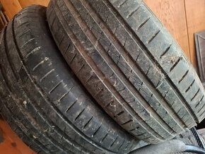 225/55 R18 102v vredestein