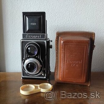 Starý fotoaparát Flexaret IVa