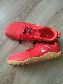 Vivobarefoot v.38