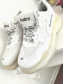 Tenisky BALENCIAGA Triple S