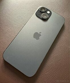 iPhone 15