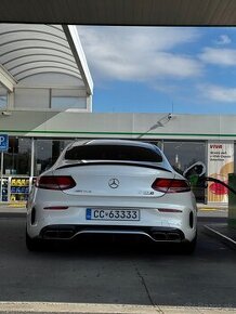 Spojler na zadny kufor C63s coupe