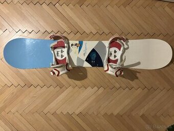 Snowboard Burton s viazaním dĺžka 149cm