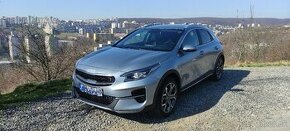 KIA X-CEED MY22 1,5 TGDI Gold+Smart packet