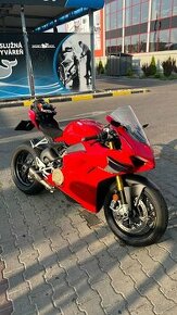 Výhodne-Ducati Panigale V4S Akrapovic, top stav