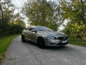 Volvo s60 D2 - 1