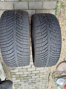 Predam 2ks zimne pneu 235/35 r19