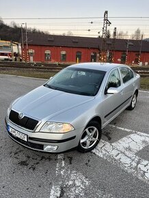 Škoda Octavia 2 1.9tdi 77kw DSG automat