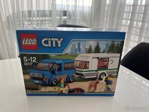 Lego Obytny prives Camper 60117