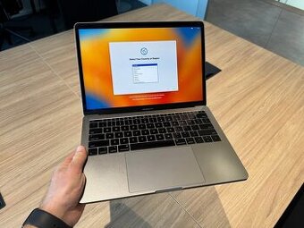 MacBook Pro 2017 13"" | 500GB | Space Grey