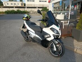 Aprilia SR 300 max