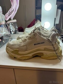 Balenciaga triple S