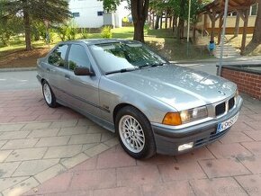 E36 318i 1992 M40