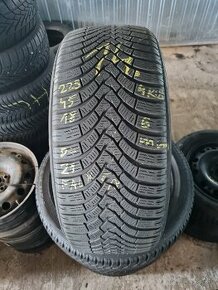 Zimná 225/45 R18 Falken