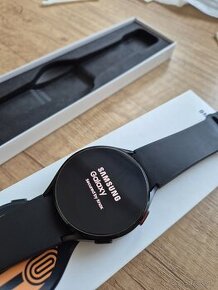 Samsung Galaxy Watch 4 - 44mm - ako nové