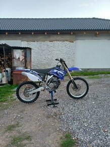 Yamaha yzf250 - 1