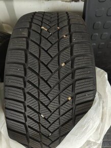 245/45 r18 zimne