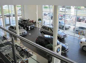 PREDAME SHOWROOM BMW V BB O C.ROZLOHE 6920M2