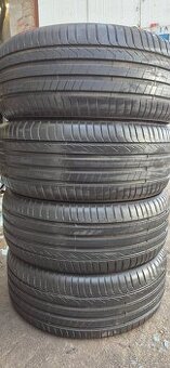 Pirelli scorpion 255/45 R19