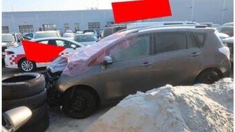 Rozpredám na náhradné diely Toyota Verso 2014