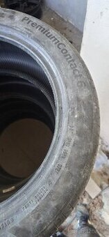 245/45R18