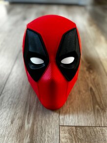 Predám cosplay masku helmet Deadpool