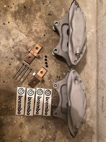 strmene Brembo pre Astru / Insigniu OPC