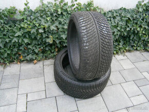 Predám 2x zimné pneu Michelin 275/35 R19 100WXL